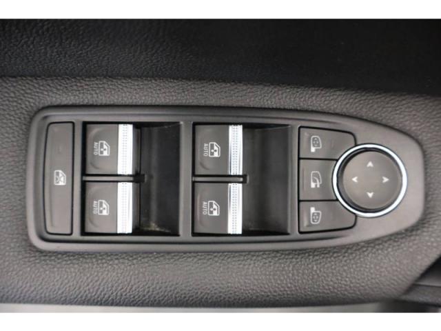 Renault Captur image 1