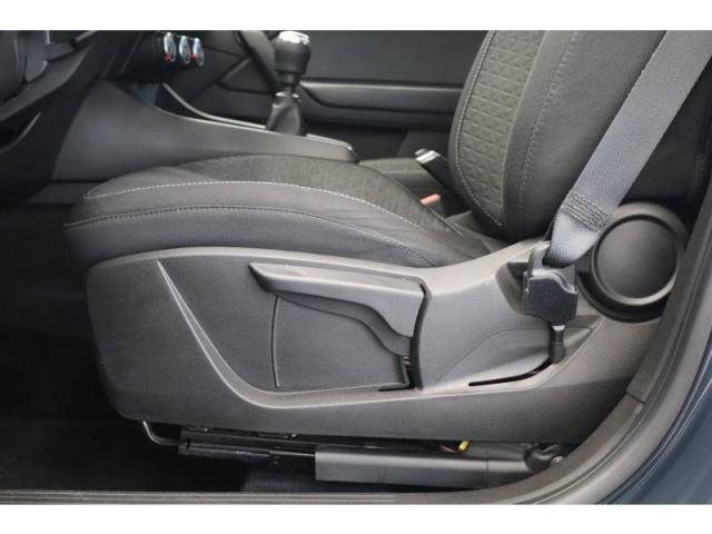 Renault Captur image 1