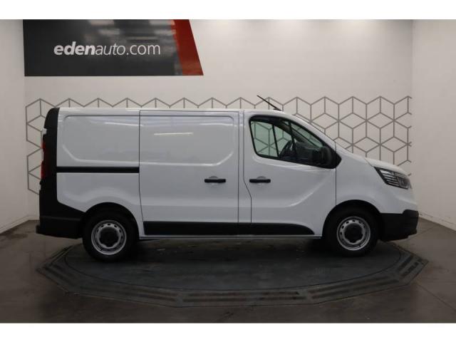 Renault Trafic image 3