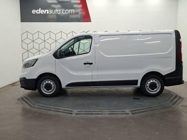 Renault Trafic image 2