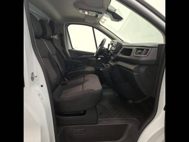 Renault Trafic image 3