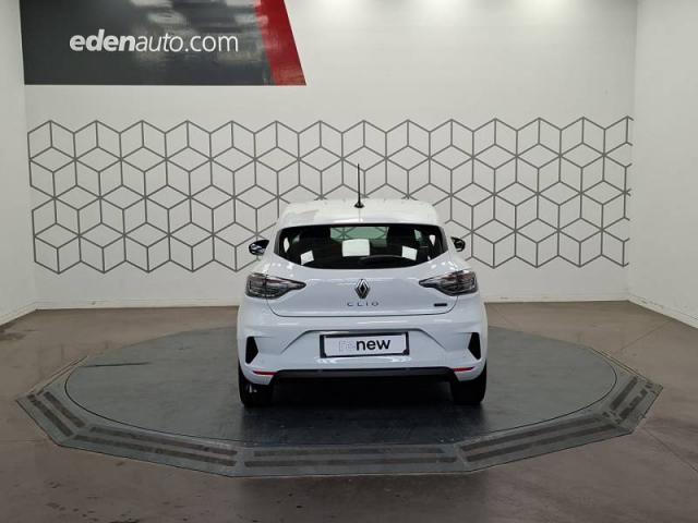 Renault Clio image 2