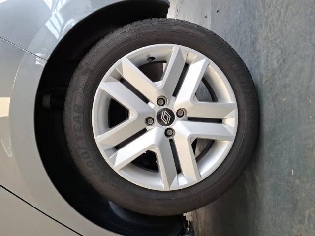 Renault Clio image 1
