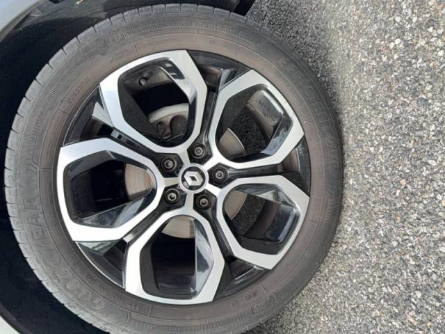Renault Captur image 1