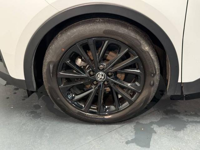 Toyota C-Hr image 7