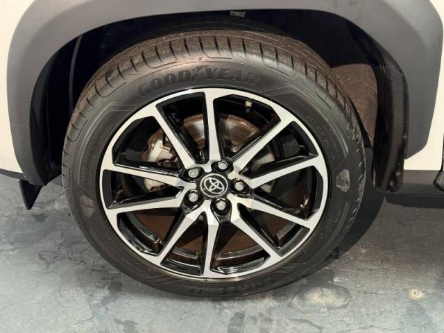 Toyota Yaris image 6