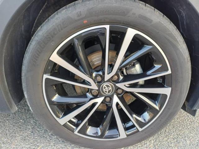 Toyota C-Hr image 6
