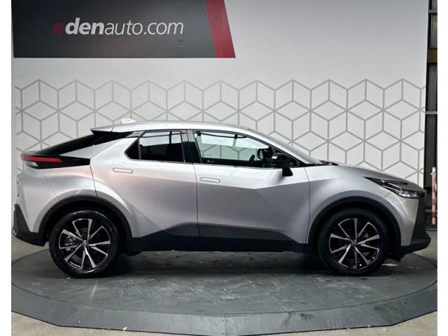 Toyota C-Hr image 8