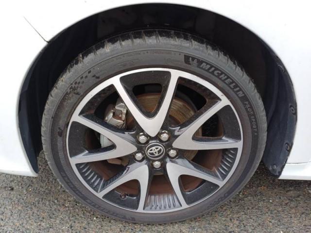 Toyota Yaris image 2