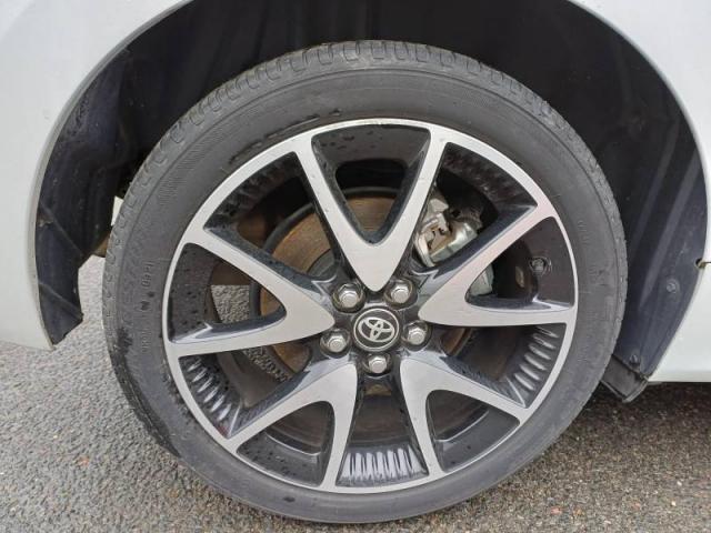 Toyota Yaris image 8