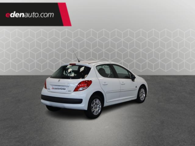 Peugeot 207 image 9