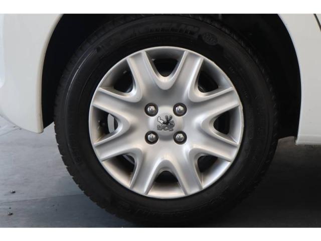 Peugeot 207 image 1