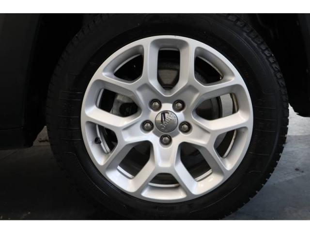 Jeep Renegade image 5