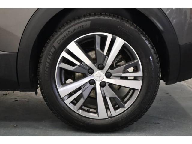 Peugeot 3008 image 3