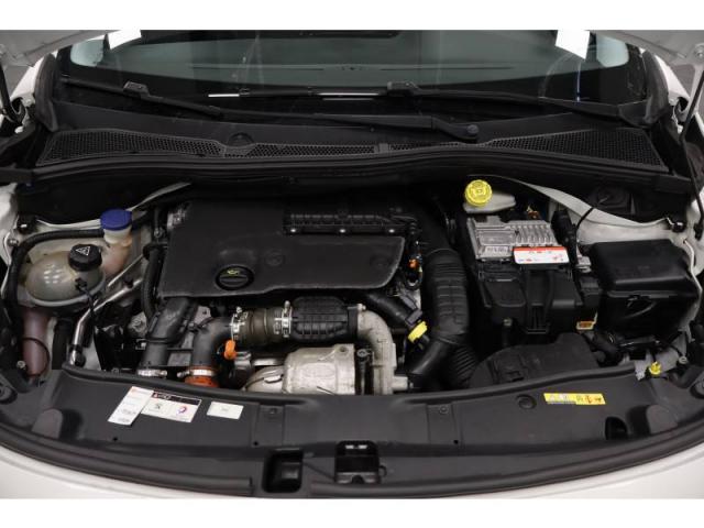 Peugeot 2008 image 3