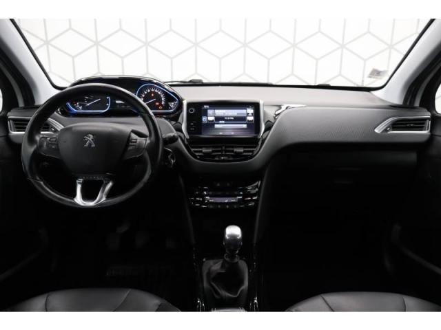 Peugeot 2008 image 7