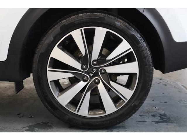 Kia Sportage image 8