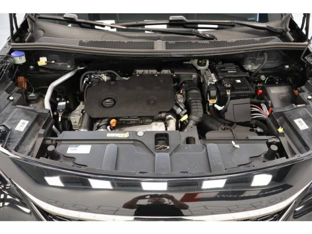 Peugeot 3008 image 2
