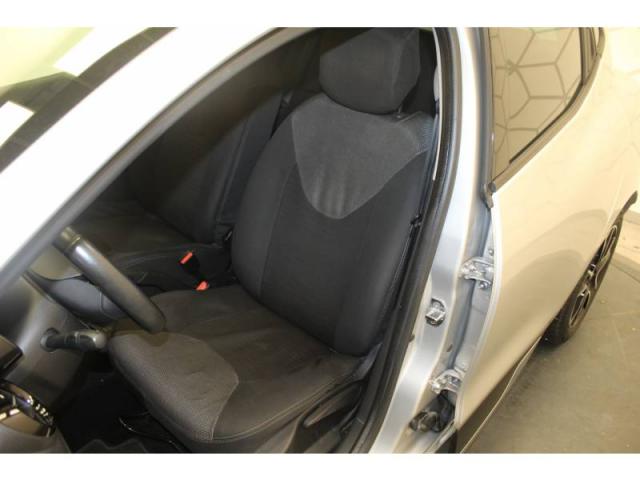 Renault Clio image 8