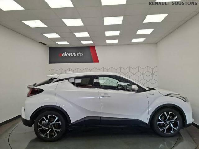Toyota C-Hr image 2