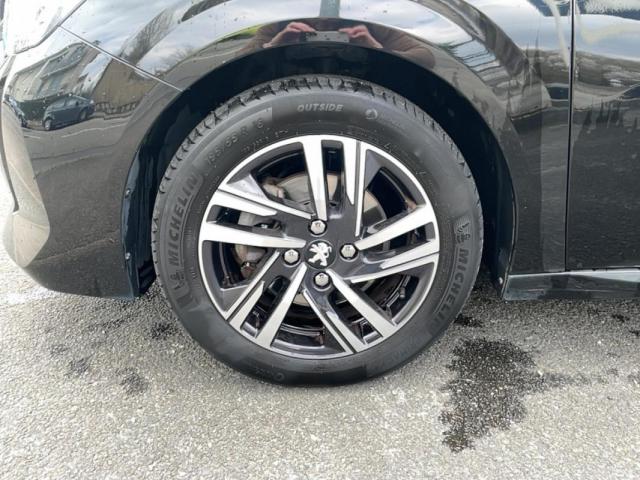 Peugeot 208 image 2