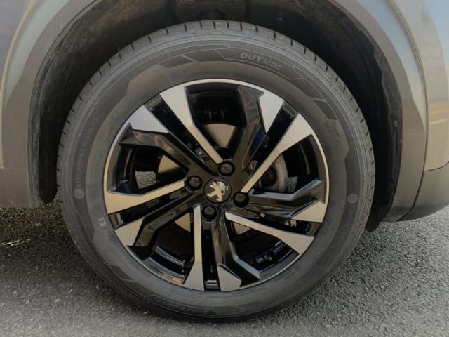 Peugeot 2008 image 1