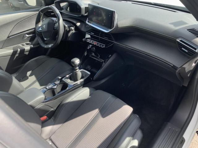 Peugeot 2008 image 7