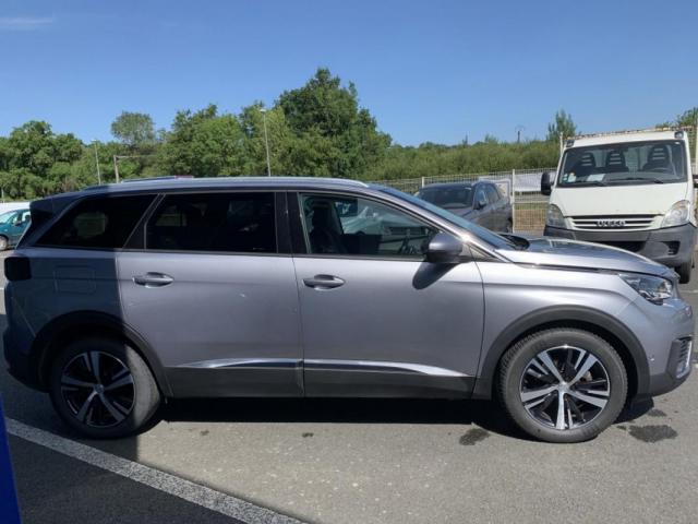 Peugeot 5008 image 8