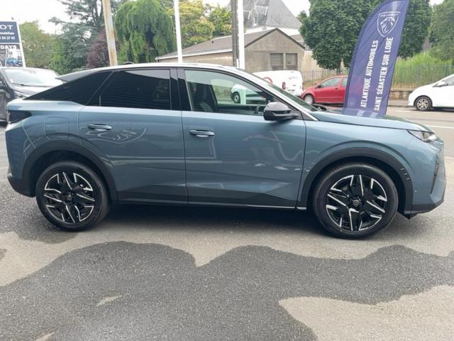 Peugeot 3008 image 2
