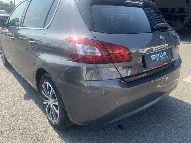 Peugeot 308 image 8