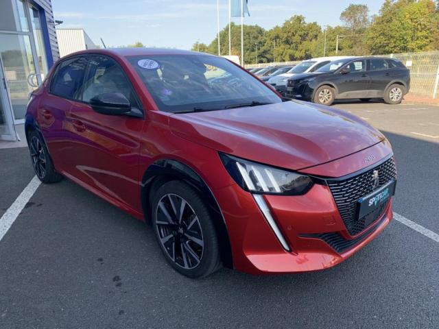 Peugeot 208 image 8