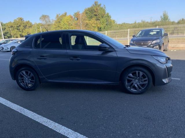 Peugeot 208 image 9