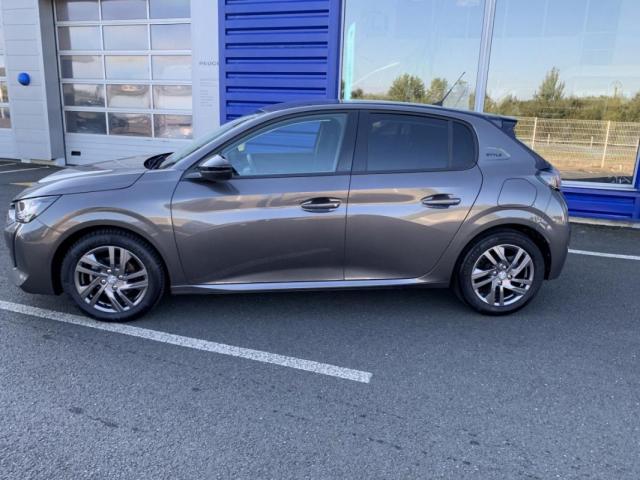 Peugeot 208 image 5