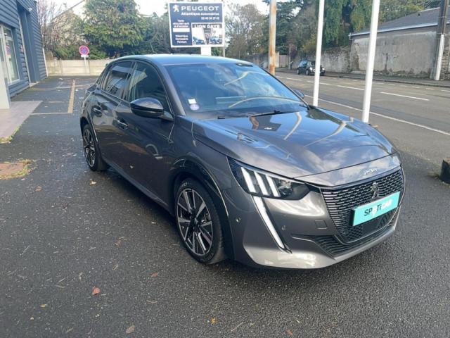 Peugeot 208 image 7