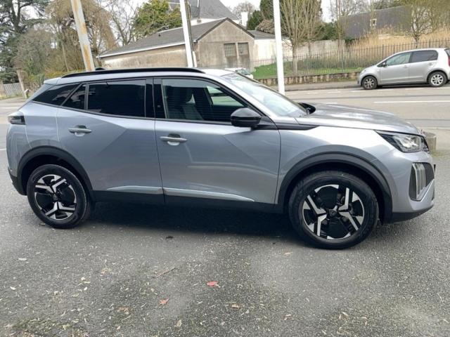 Peugeot 2008 image 8