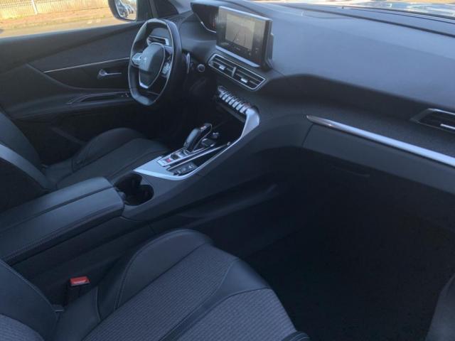 Peugeot 3008 image 2