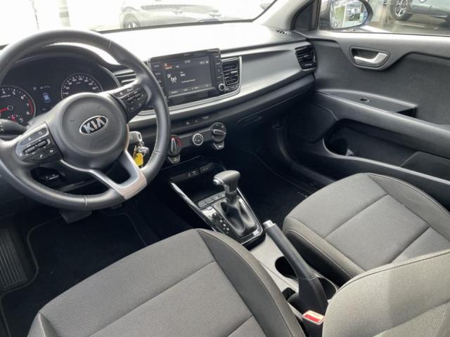 Kia Rio image 8