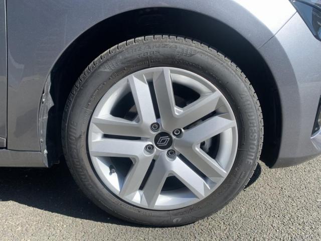 Renault Clio image 9