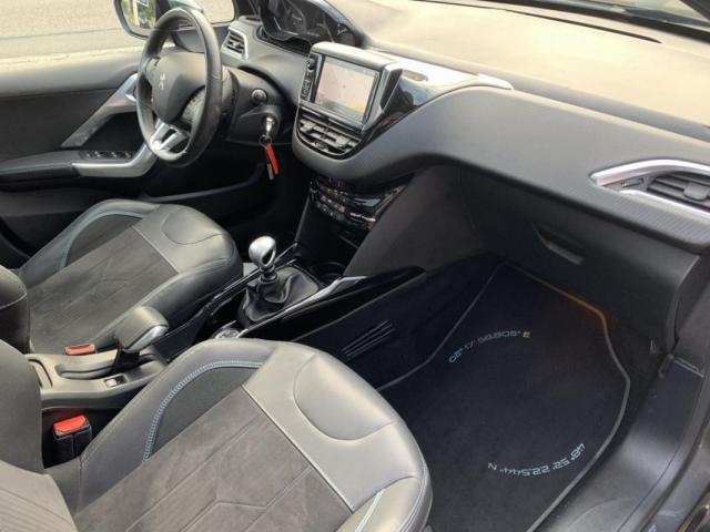 Peugeot 2008 image 5