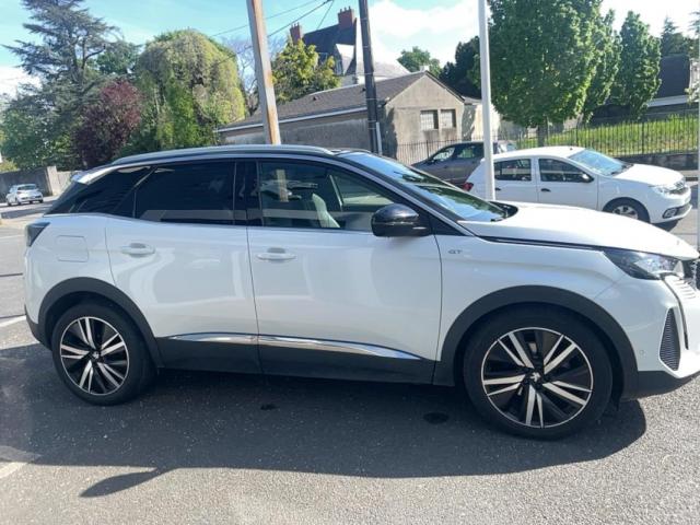 Peugeot 3008 image 1