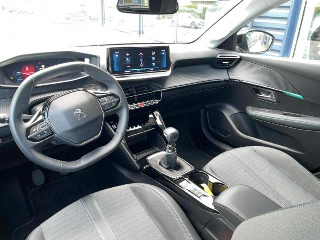 Peugeot 208 image 5