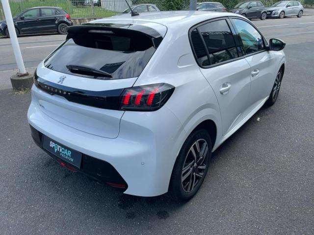 Peugeot 208 image 3