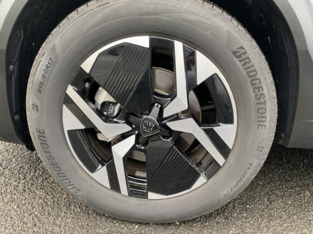 Peugeot 2008 image 7