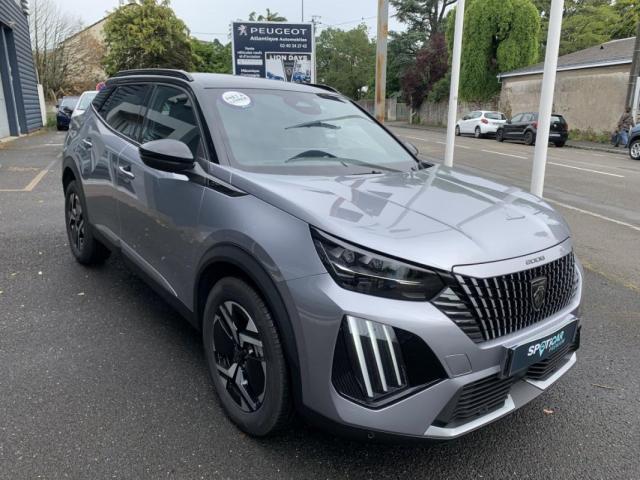 Peugeot 2008 image 8