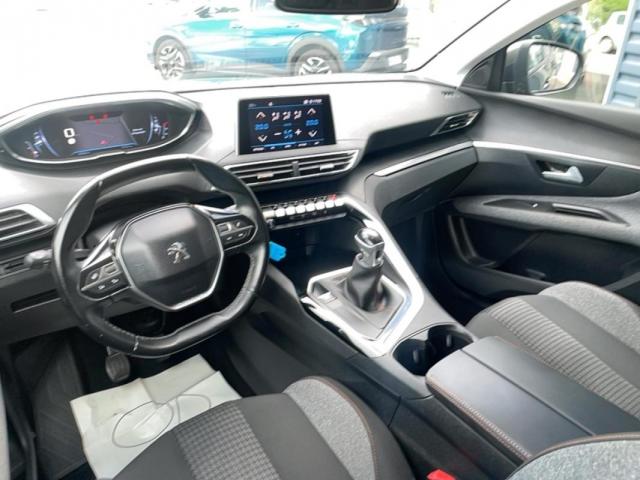 Peugeot 3008 image 3