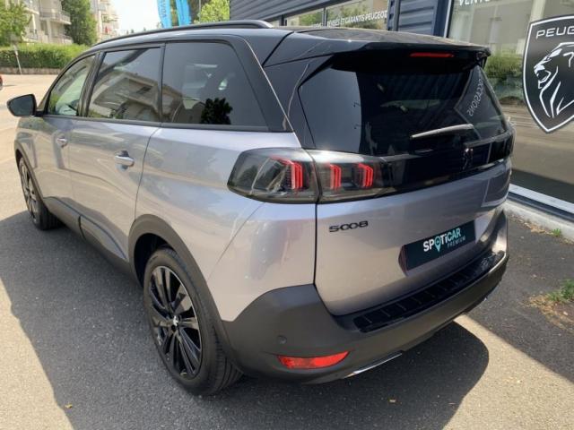 Peugeot 5008 image 1