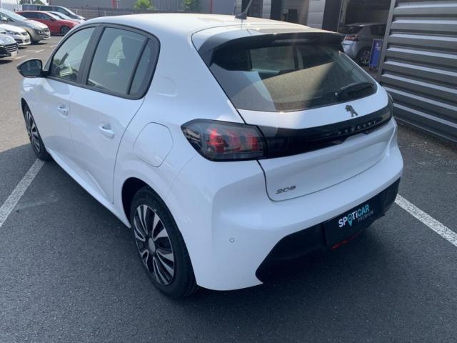 Peugeot 208 image 9