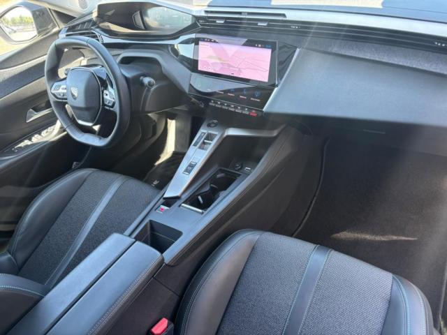 Peugeot 308 image 2