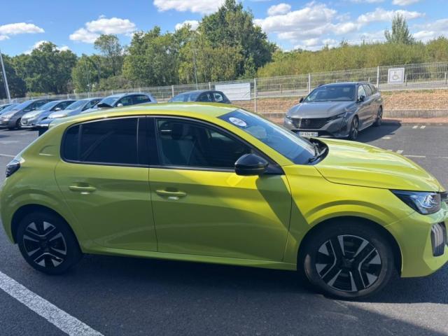 Peugeot 208 image 3