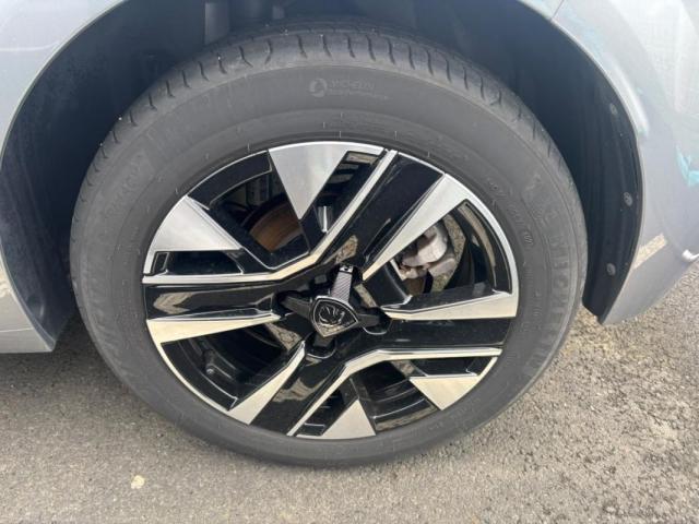 Peugeot 208 image 4